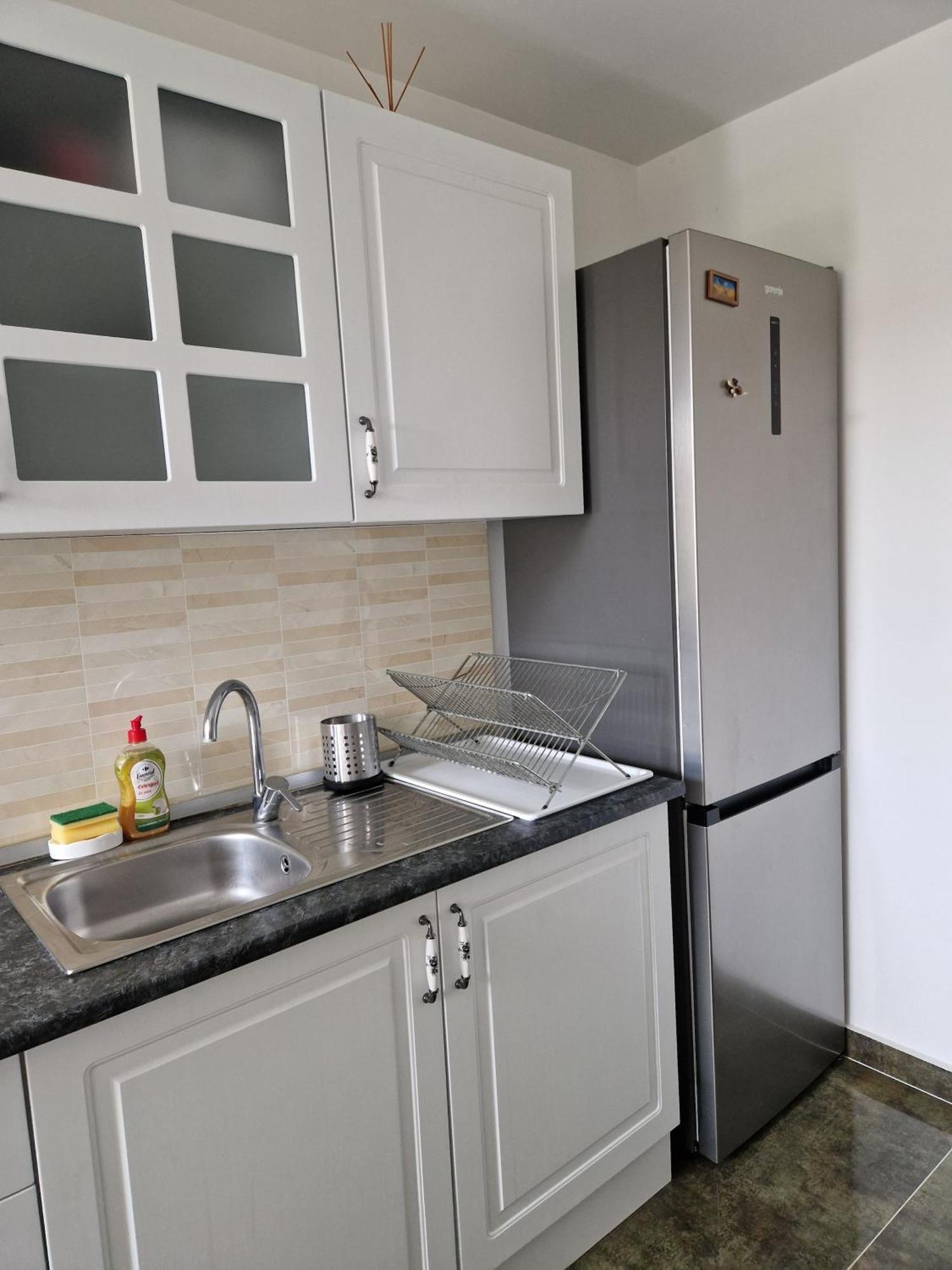 Apartament In Otopeni Buitenkant foto