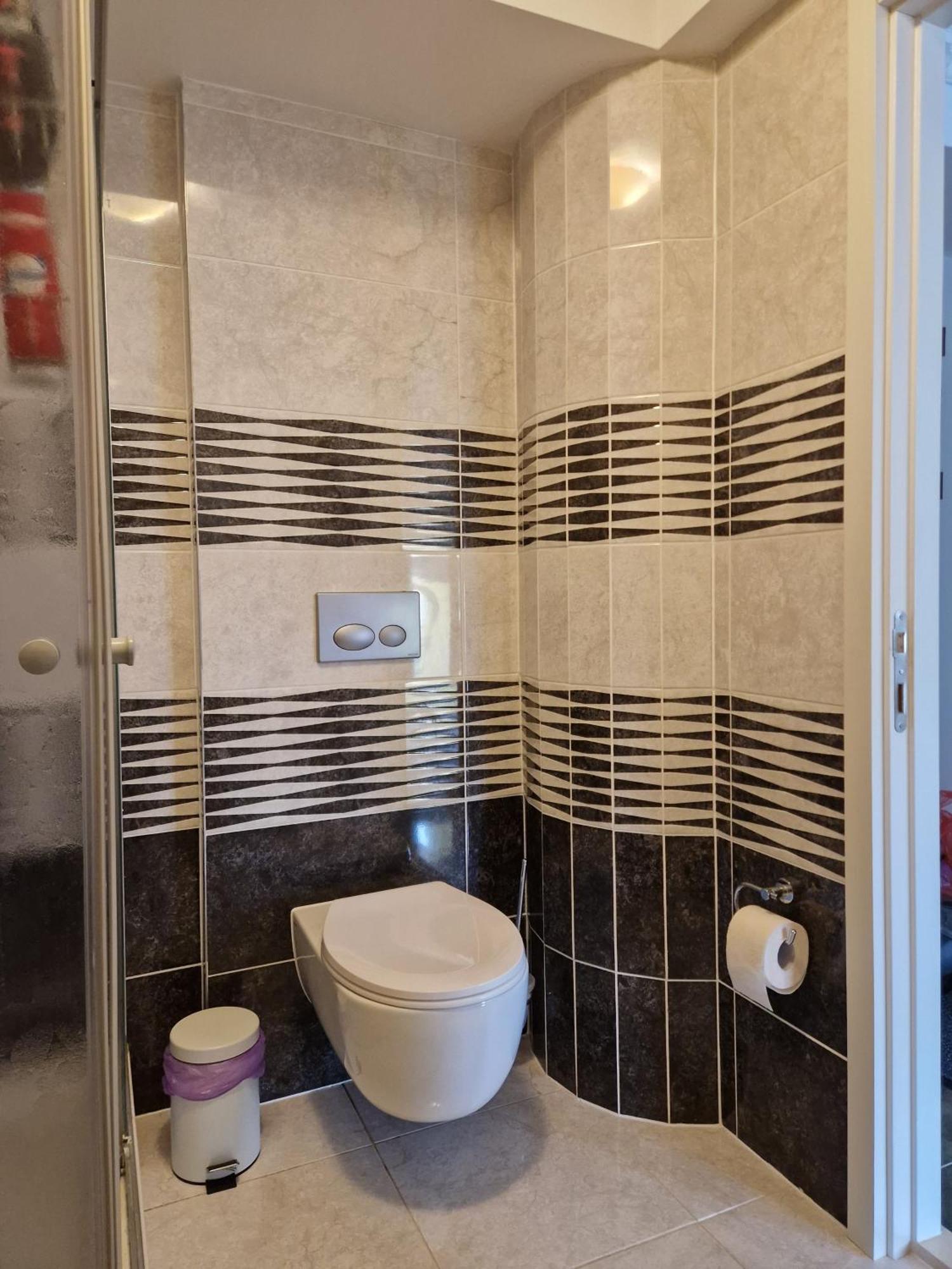 Apartament In Otopeni Buitenkant foto